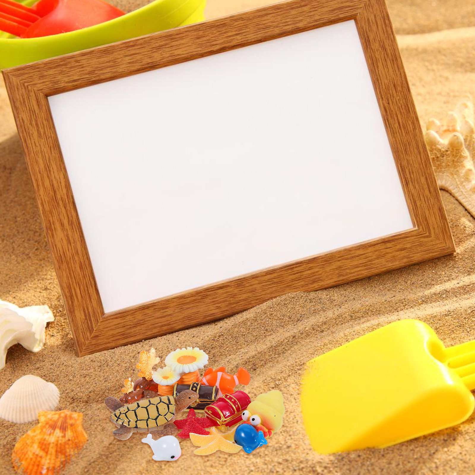 Resin Art Ocean - 11Pcs Vibrant Resin Miniature Beach Accessories