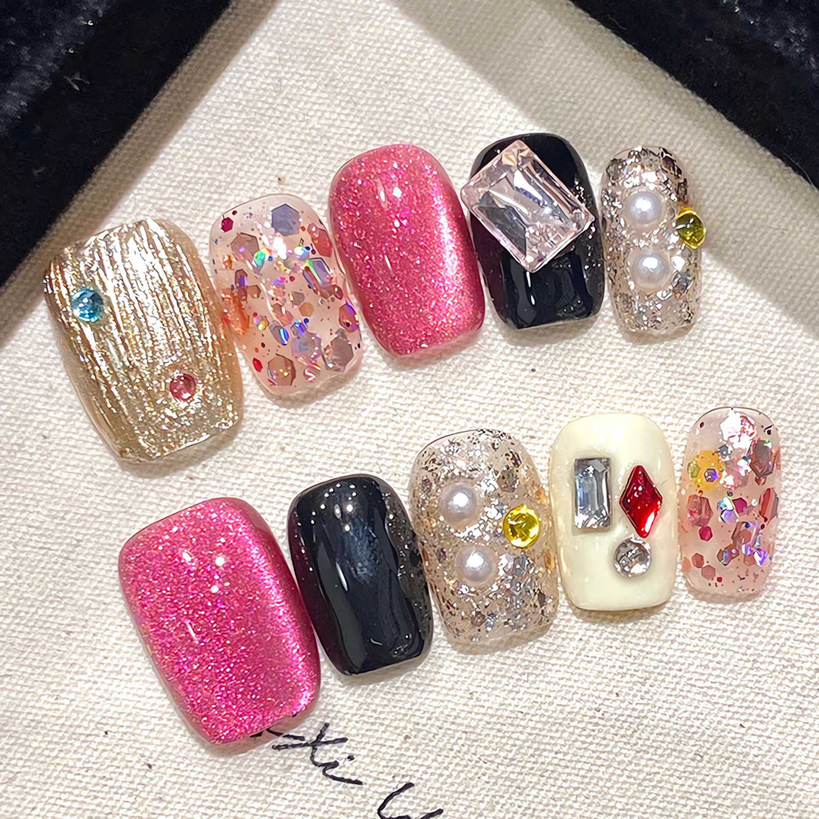 Handmade Press on Nails Glitte - огляд і ціна Resin Art Glitter