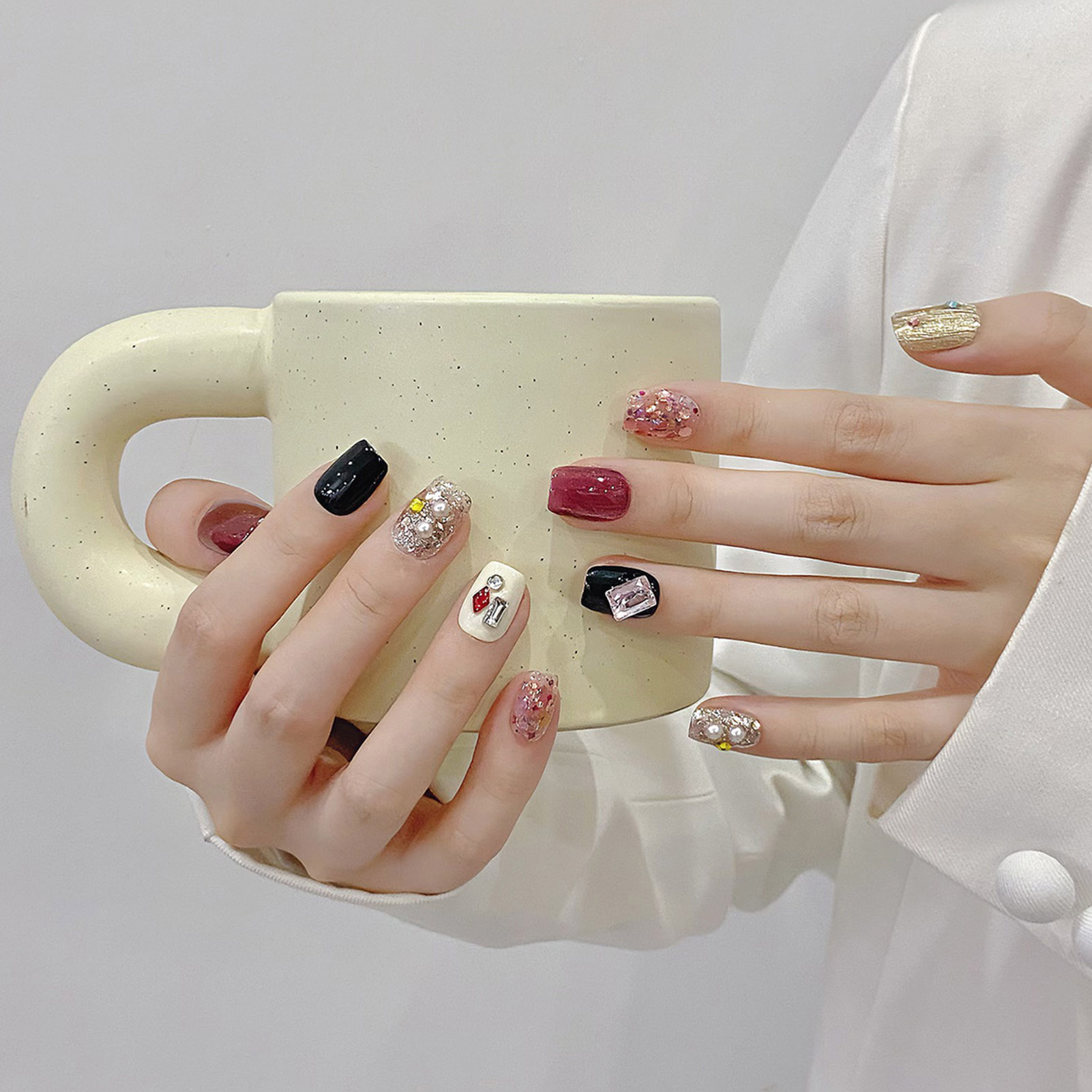 Handmade Press on Nails Glitte - огляд і ціна Resin Art Glitter